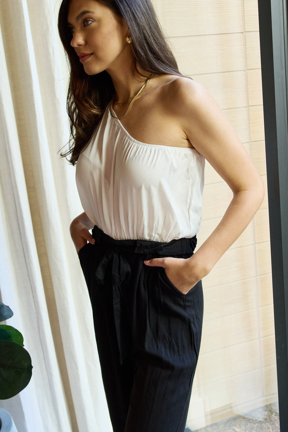 Dress Day Marvelous in Manhattan One-Shoulder Jumpsuit in White/Black - Jumper