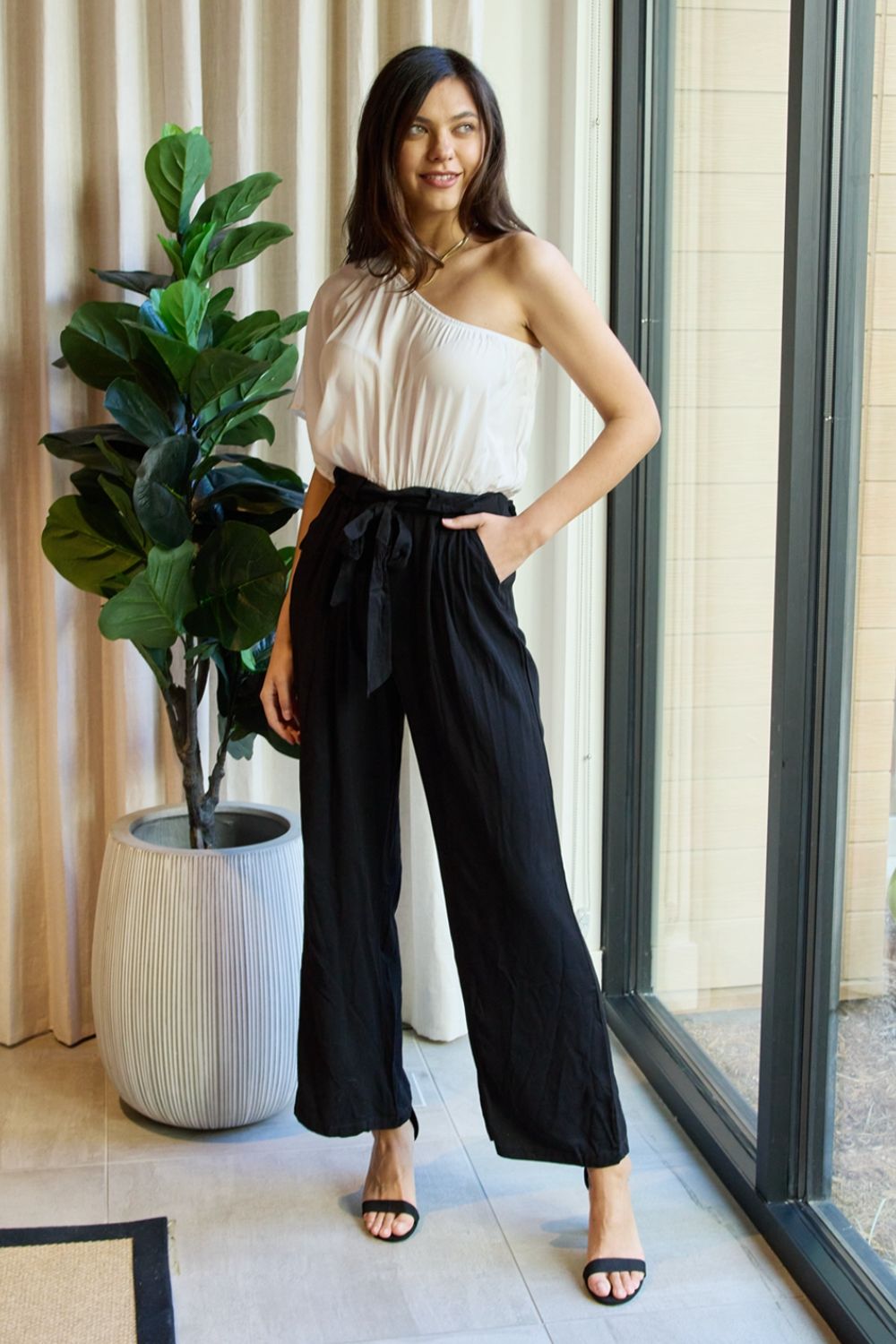 Dress Day Marvelous in Manhattan One-Shoulder Jumpsuit in White/Black - Jumper