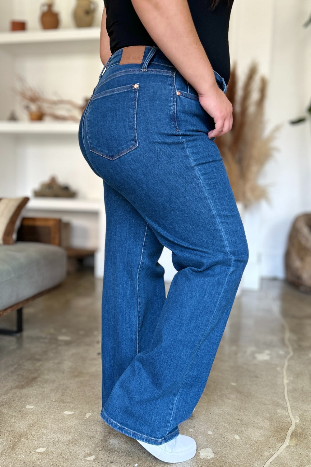 High Rise Straight Jeans - Judy Blue - Jeans