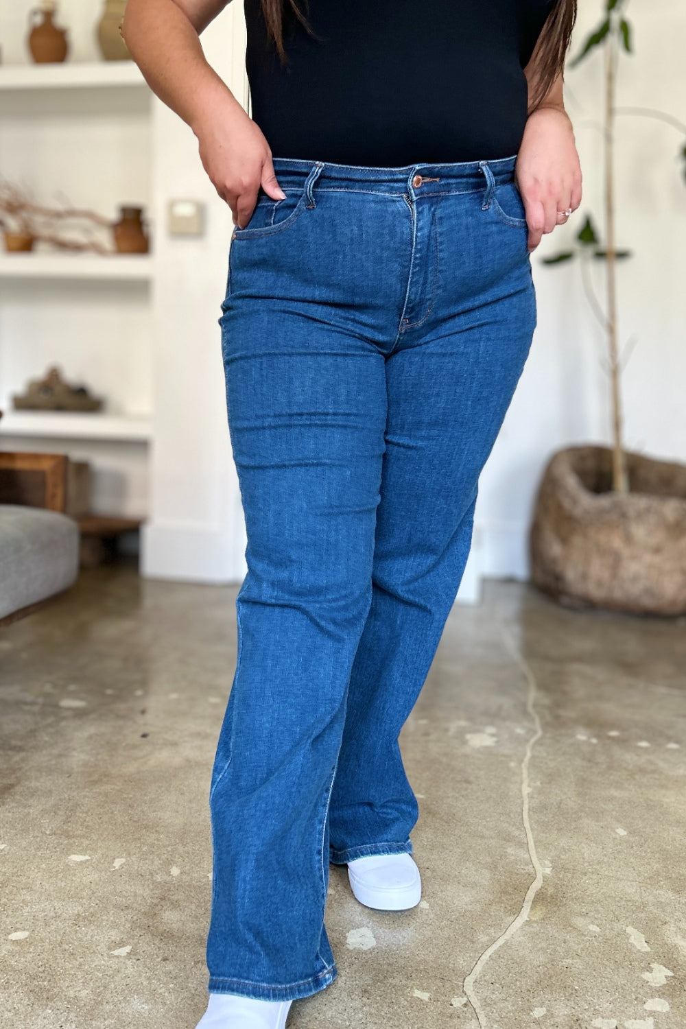 High Rise Straight Jeans - Judy Blue - Jeans