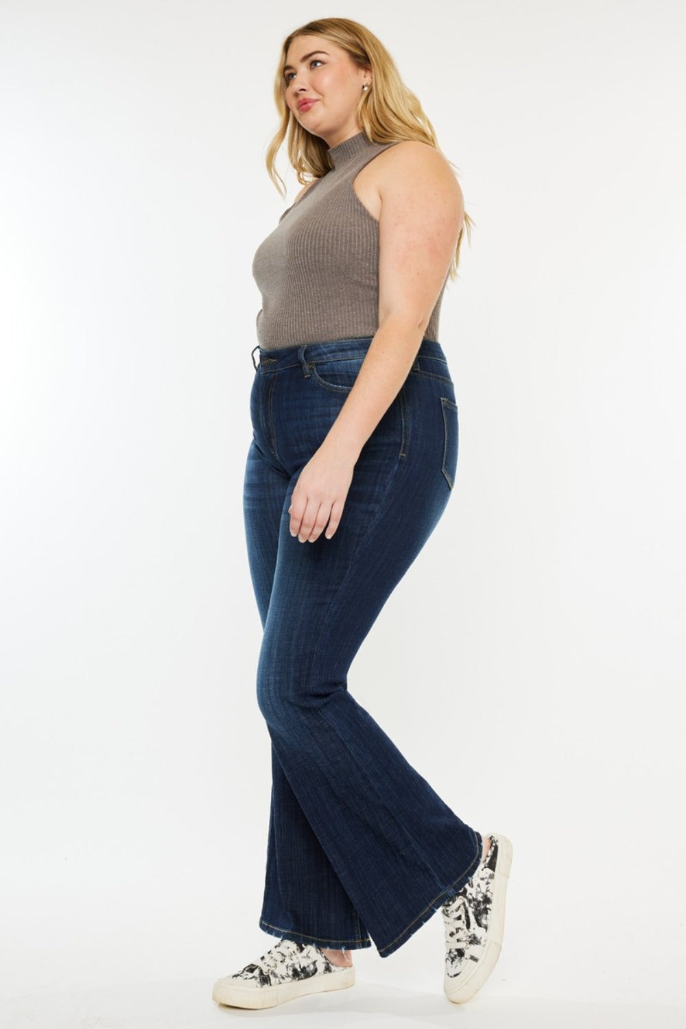 Mid Rise Flare Jeans - Kancan - Jeans